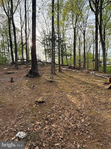 6910 TOKEN VALLEY RD, Manassas, VA 20112