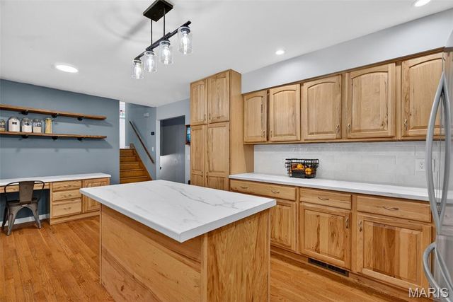 28 Greenfield Drive, St Peters, MO 63376