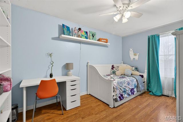 28 Greenfield Drive, St Peters, MO 63376