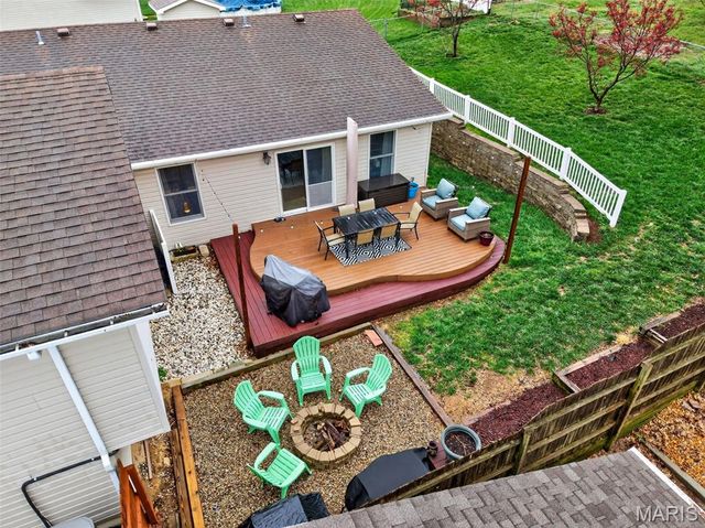 28 Greenfield Drive, St Peters, MO 63376