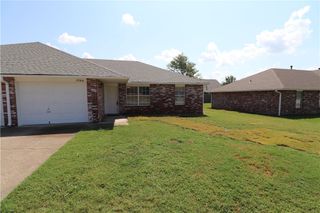 2701 Dividend Drive B, Springdale, AR 72764