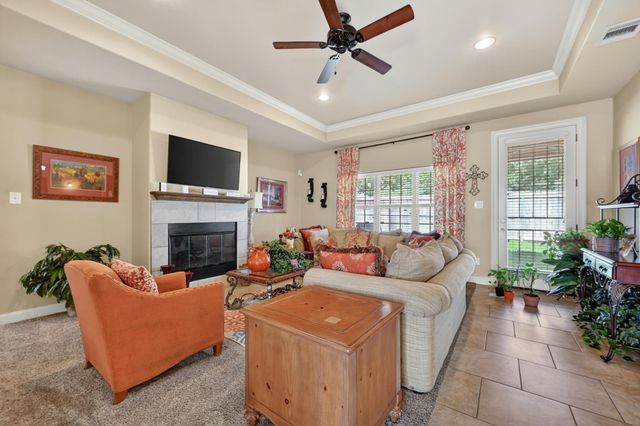 732 Forest Creek, Desoto, TX 75115