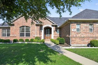 732 Forest Creek, Desoto, TX 75115