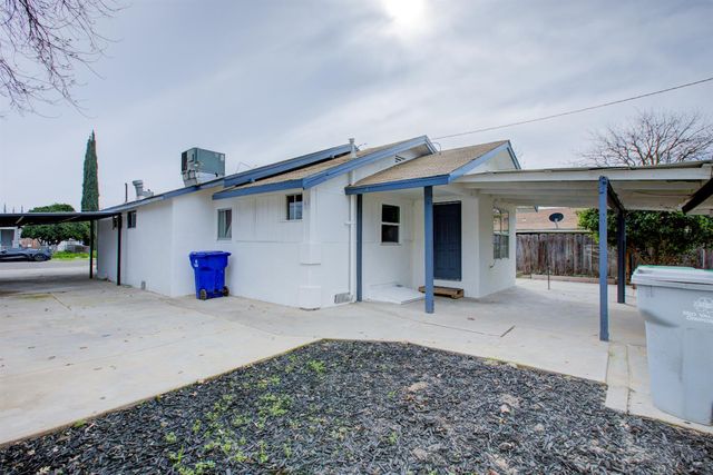 1241 6th, Atwater, CA 95301