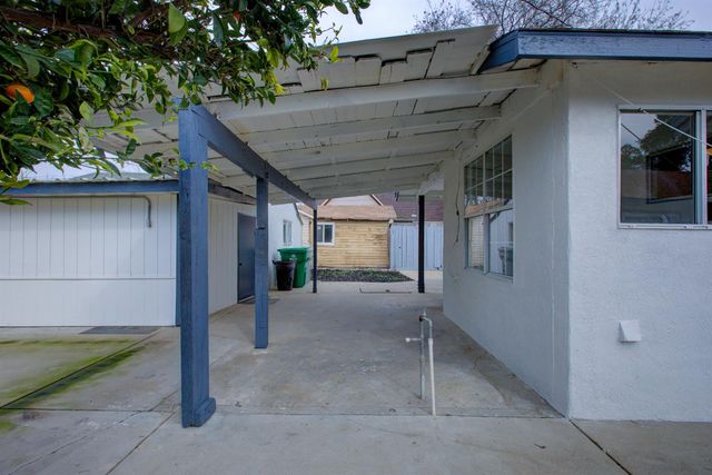 1241 6th, Atwater, CA 95301