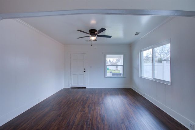 1241 6th, Atwater, CA 95301