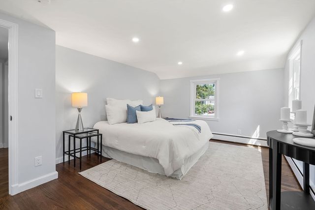 37 Elmcrest Rd, Wakefield, MA 01880