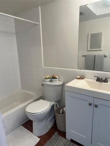 1221 DREW STREET D9, Clearwater, FL 33755