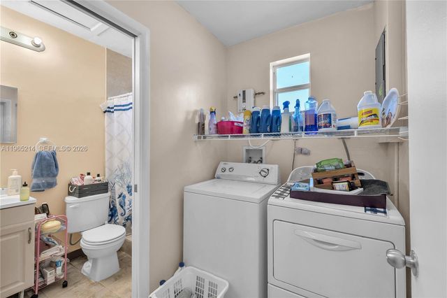 3235 SW 93rd Ct, Miami, FL 33165