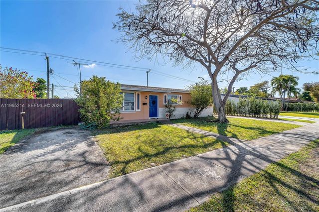 3235 SW 93rd Ct, Miami, FL 33165