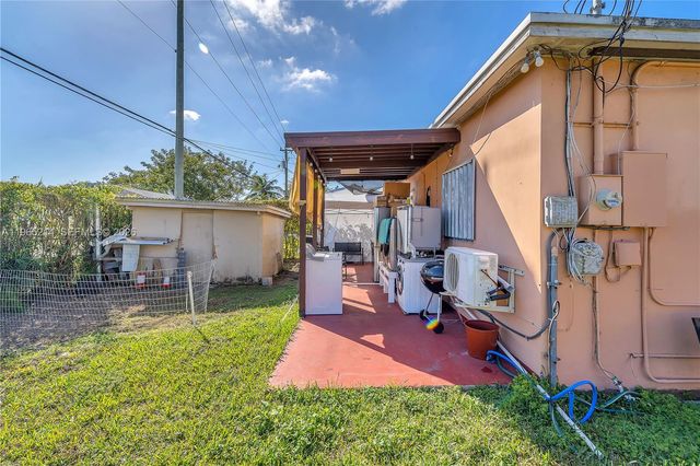 3235 SW 93rd Ct, Miami, FL 33165