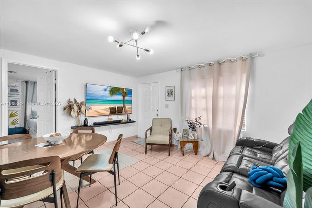 3235 SW 93rd Ct, Miami, FL 33165