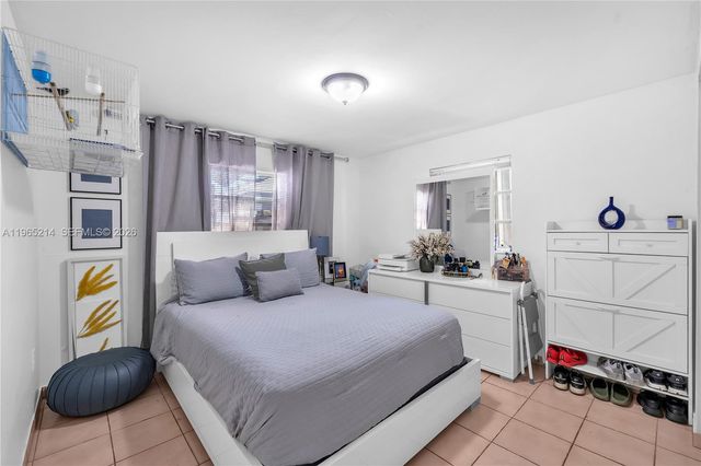 3235 SW 93rd Ct, Miami, FL 33165