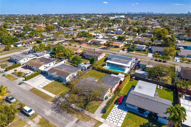 3235 SW 93rd Ct, Miami, FL 33165