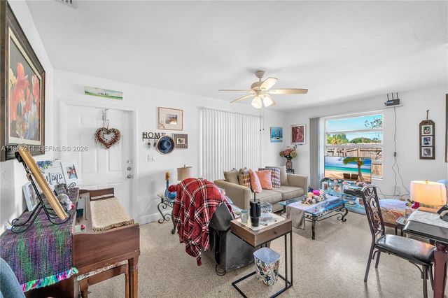 3235 SW 93rd Ct, Miami, FL 33165