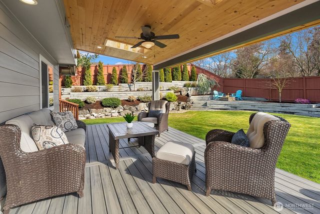 3409 Broadmoor Drive NE, Tacoma, WA 98422