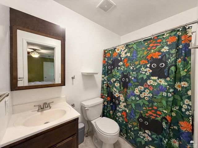 3314 Valleywood Drive, Manhattan, KS 66502