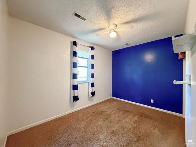 3314 Valleywood Drive, Manhattan, KS 66502