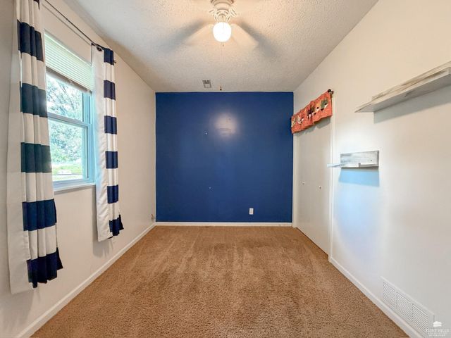 3314 Valleywood Drive, Manhattan, KS 66502
