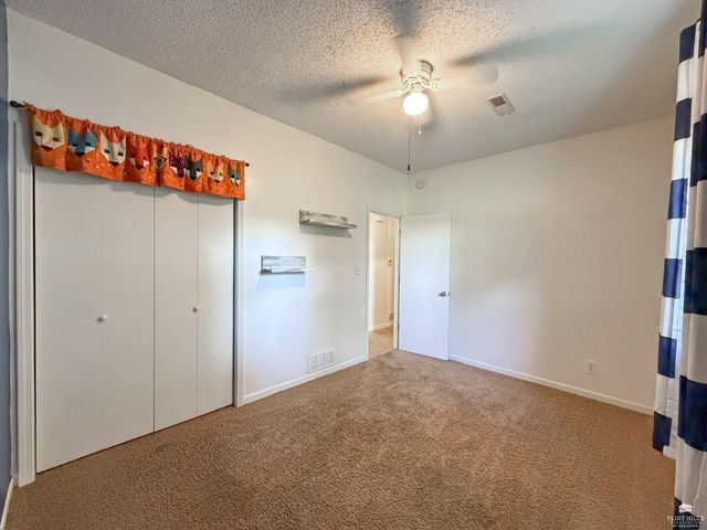 3314 Valleywood Drive, Manhattan, KS 66502