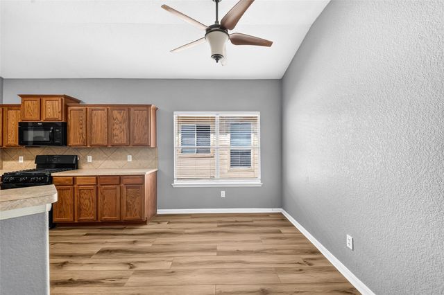 6534 Bella Noche Drive, Spring, TX 77379