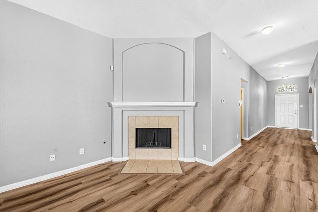 6534 Bella Noche Drive, Spring, TX 77379
