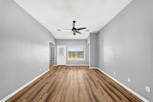6534 Bella Noche Drive, Spring, TX 77379