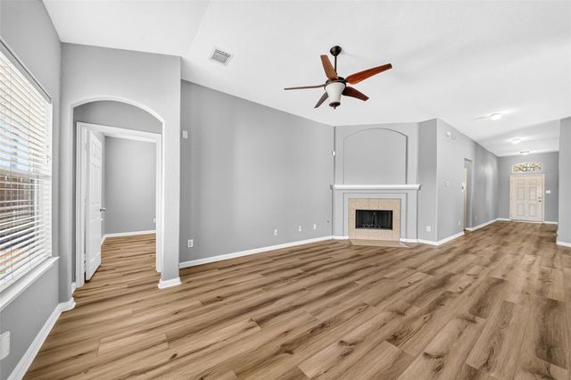6534 Bella Noche Drive, Spring, TX 77379