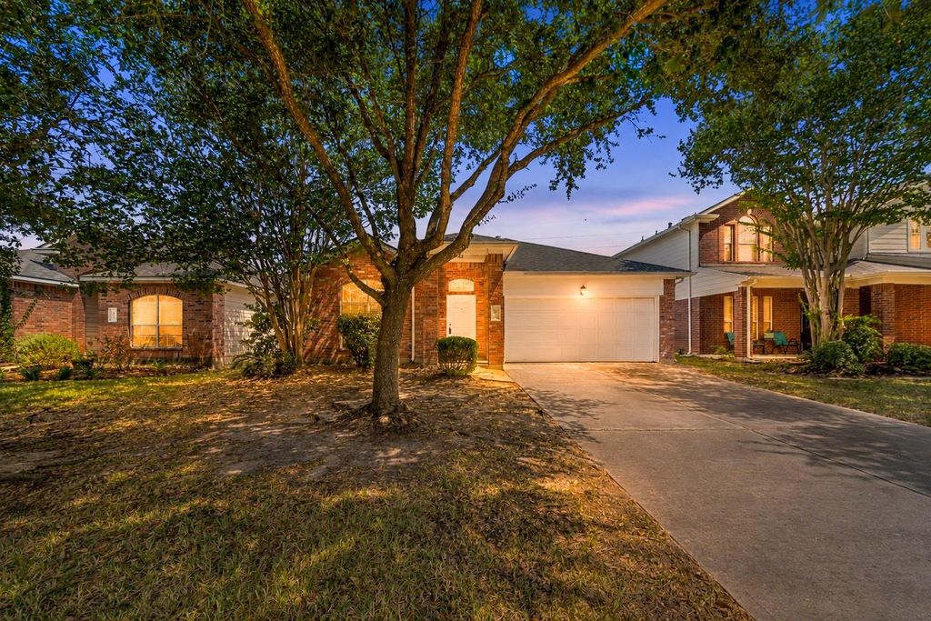 6534 Bella Noche Drive, Spring, TX 77379