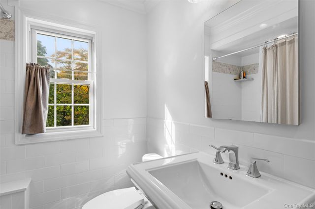 7 Gedney Terrace, White Plains, NY 10605