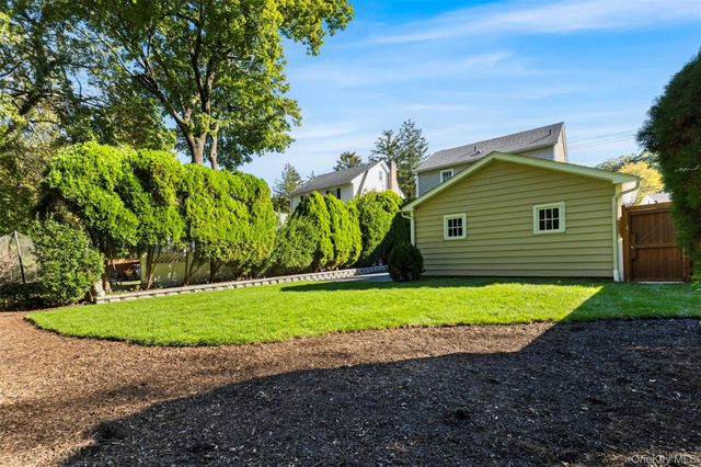 7 Gedney Terrace, White Plains, NY 10605