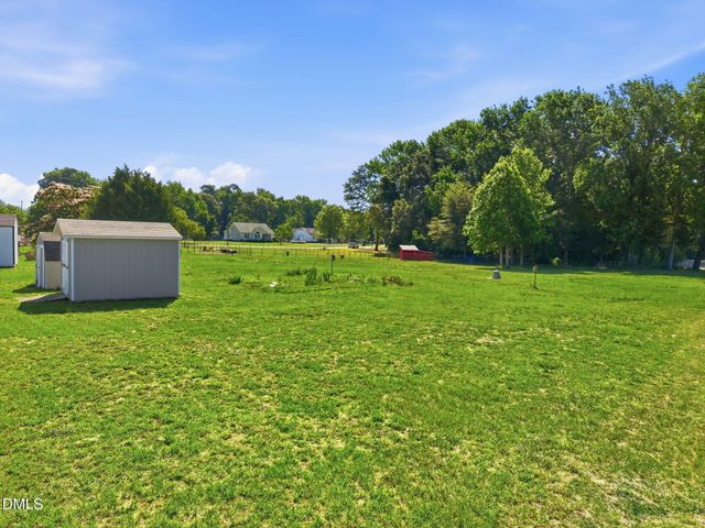 15 Loop Road, Archer Lodge, NC 27527