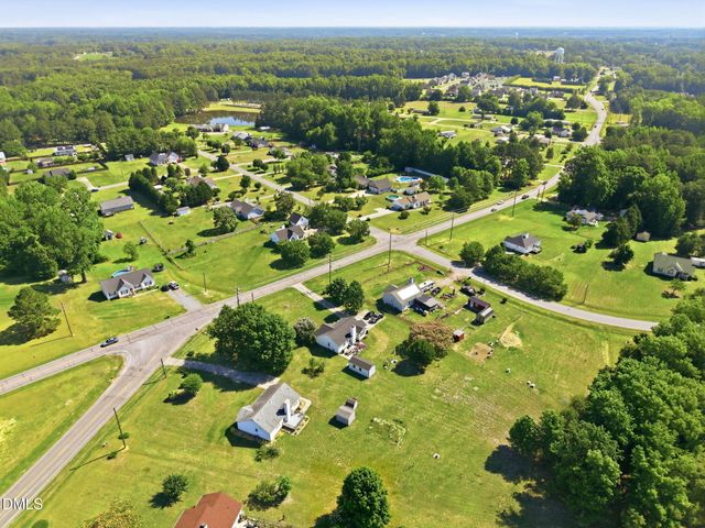 15 Loop Road, Archer Lodge, NC 27527