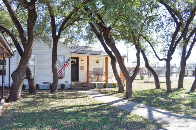 611 Poplar, Brady, TX 76825