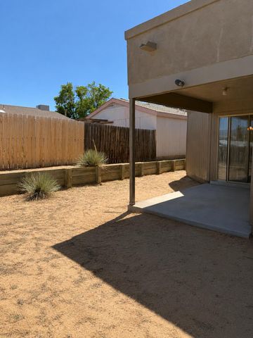 1612 Patti Place NE, Rio Rancho, NM 87144