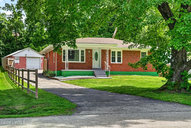 6903 Triangle Dr, Louisville, KY 40214