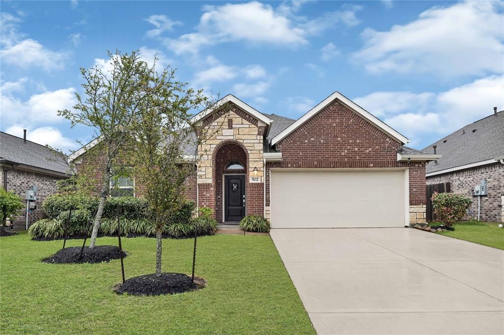 502 Ridgewood Terrace Drive, La Marque, TX 77568