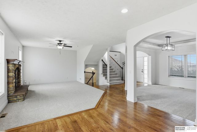 12411 Osprey Lane, Papillion, NE 68046