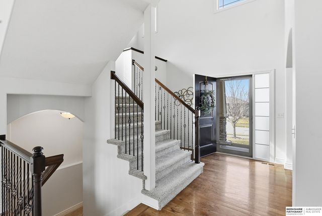 12411 Osprey Lane, Papillion, NE 68046