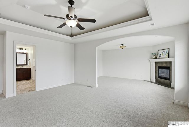 12411 Osprey Lane, Papillion, NE 68046