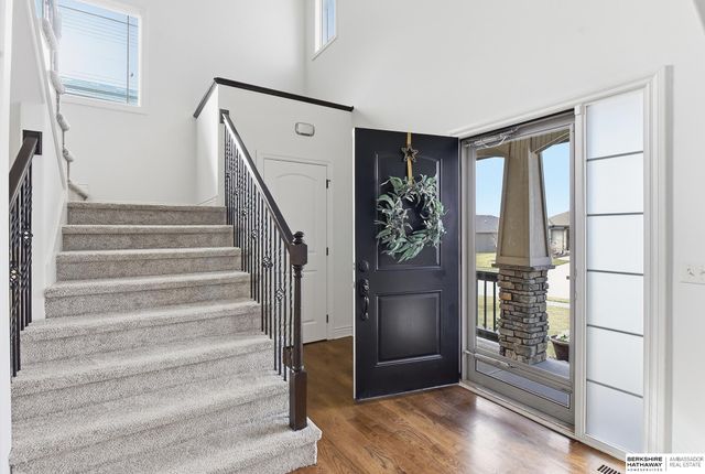 12411 Osprey Lane, Papillion, NE 68046