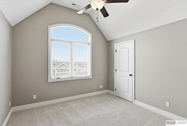 12411 Osprey Lane, Papillion, NE 68046