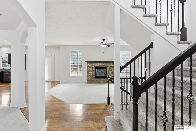 12411 Osprey Lane, Papillion, NE 68046