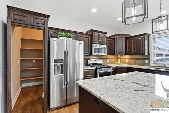 12411 Osprey Lane, Papillion, NE 68046