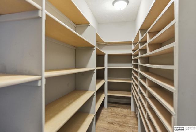 12411 Osprey Lane, Papillion, NE 68046