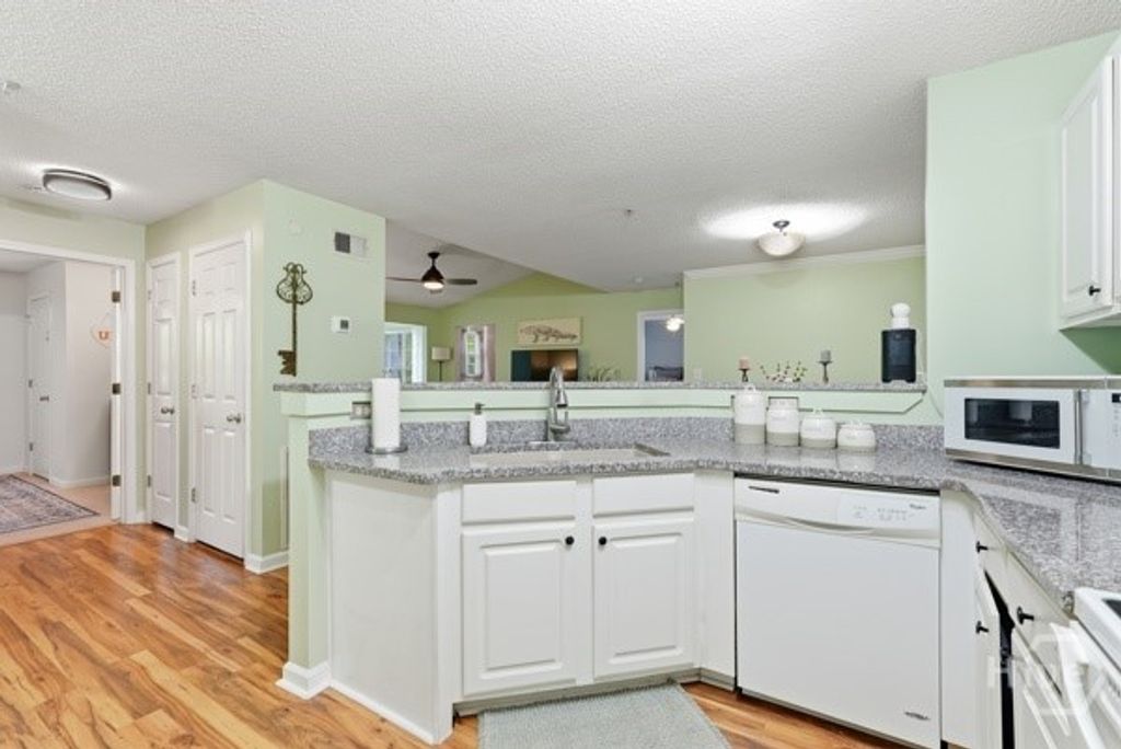 Image 15 of property listing at 3307 Walden Park Drive, Savannah, GA 31410