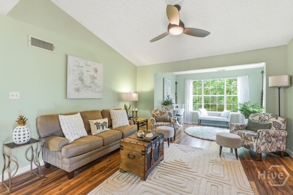 Image 6 of property listing at 3307 Walden Park Drive, Savannah, GA 31410