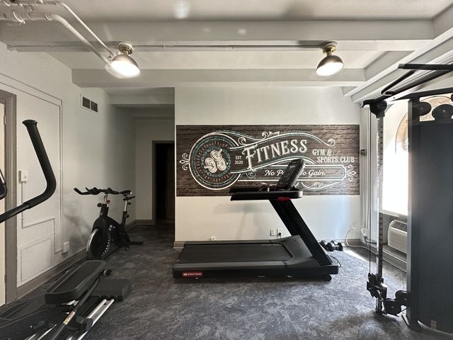 434 W Wellington Avenue 208, Chicago, IL 60657