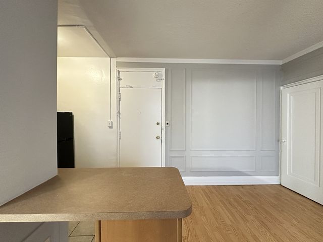 434 W Wellington Avenue 208, Chicago, IL 60657