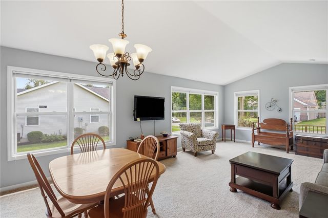 1742 Northpoint Road, Springfield, OH 45503